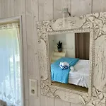Le Clos Beldane Bed & Breakfast 3*