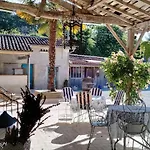 Le Clos Beldane Bed & Breakfast 3*