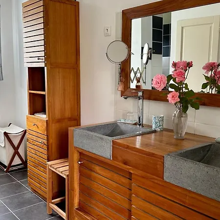 Le Clos Beldane 3*