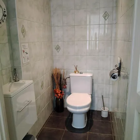 Le Clos Beldane Nocleg ze śniadaniem Le Tâtre