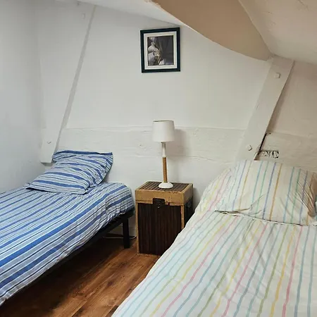 Le Clos Beldane Bed & Breakfast 3*